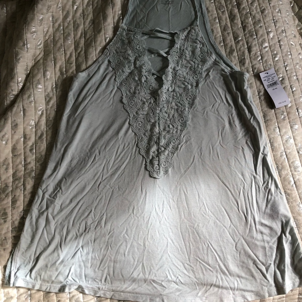 🐧🐧Soft and sexy tank with lace cut out🐧🐧